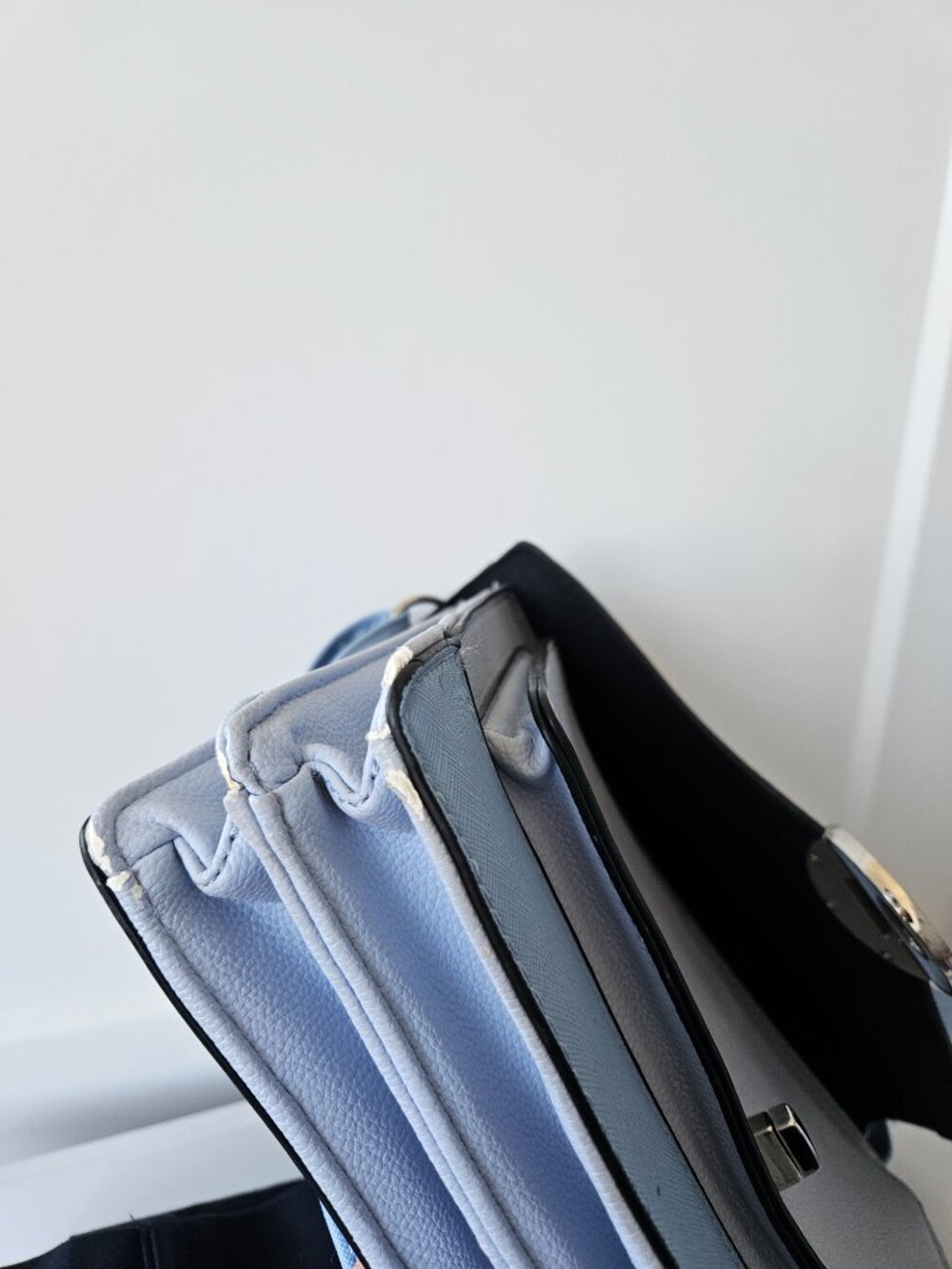 Blue purse - Picture 3 of 6